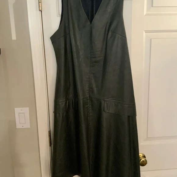 Midi Green Leather Jumper Dress | Color: Green | Size: L | 1121sara's Closet Midi Green Leather Jumper Dress | Color: Green | Size: L | 1121sara's Closet